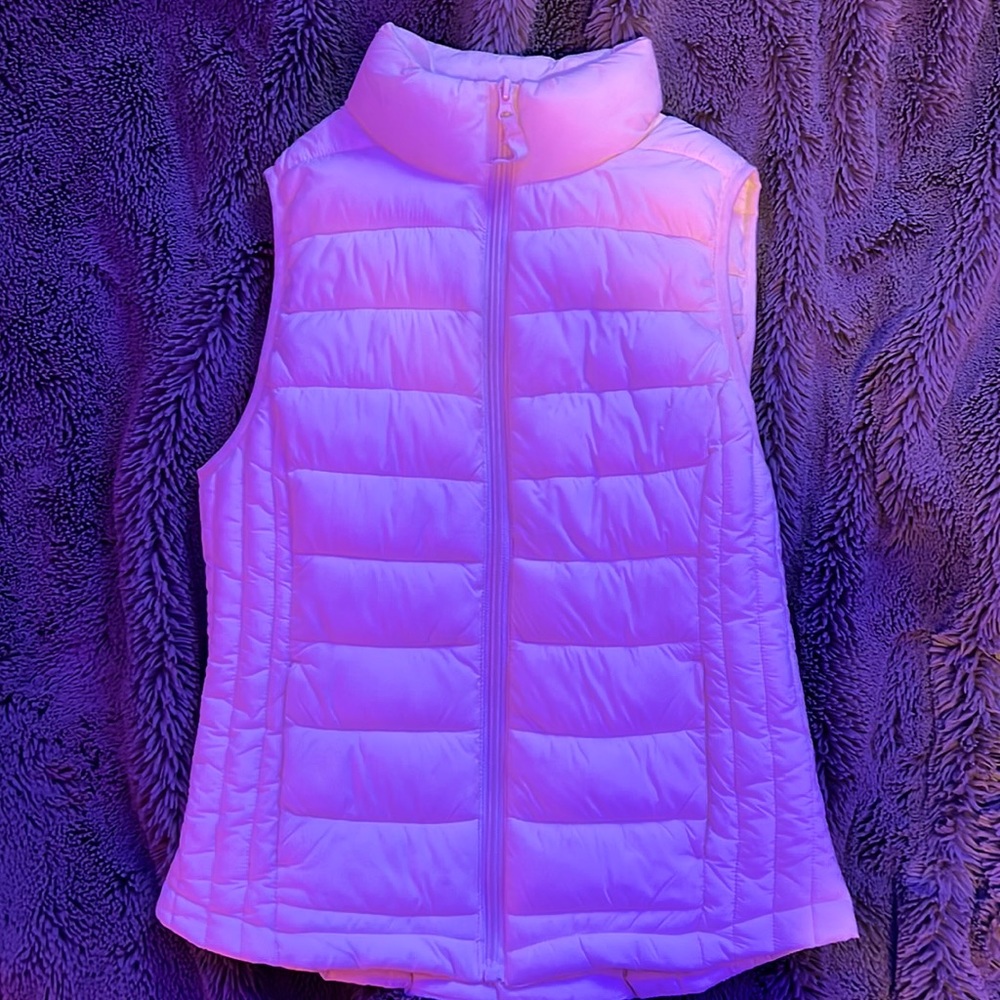 white vest!!